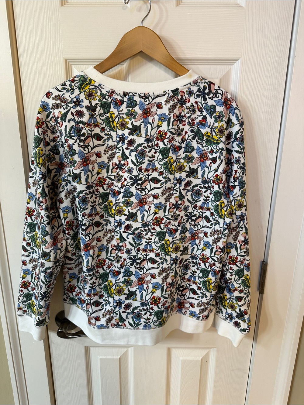 Boden Floral Sweatshirt Womens Medium Cottagecore Botanical Print Cozy Pullover - Picture 3 of 3
